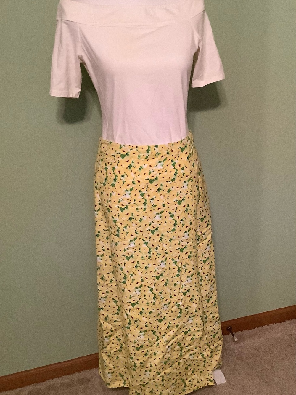 Yellow Flowered Loft MIDI A-line Skirt - Size 10
